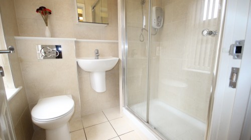 Shower Room at 353A Ecclesall Road